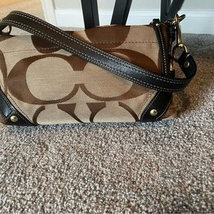 Classic Coach jumbo CC bag